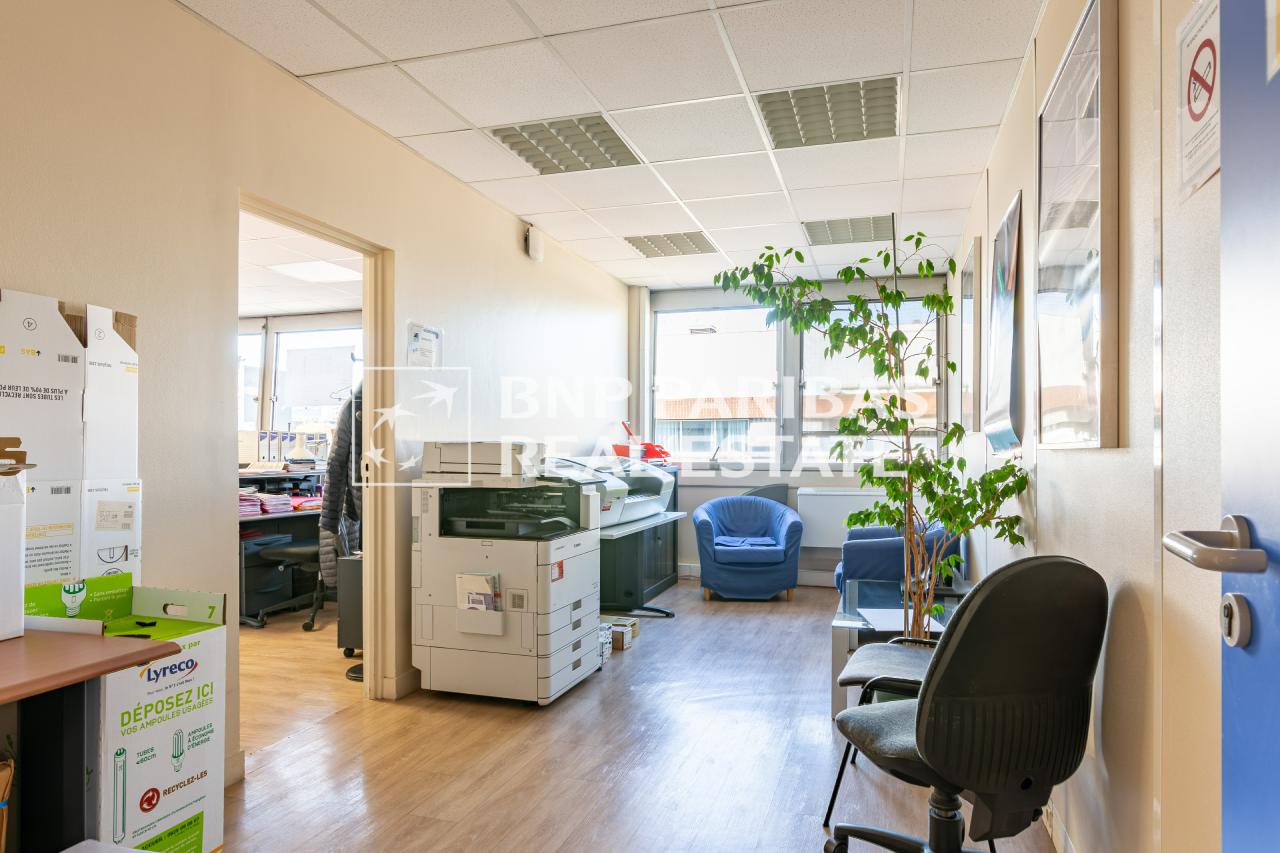 Bureau Paris 1076m² Location bureau Paris OLBUR2206157 8